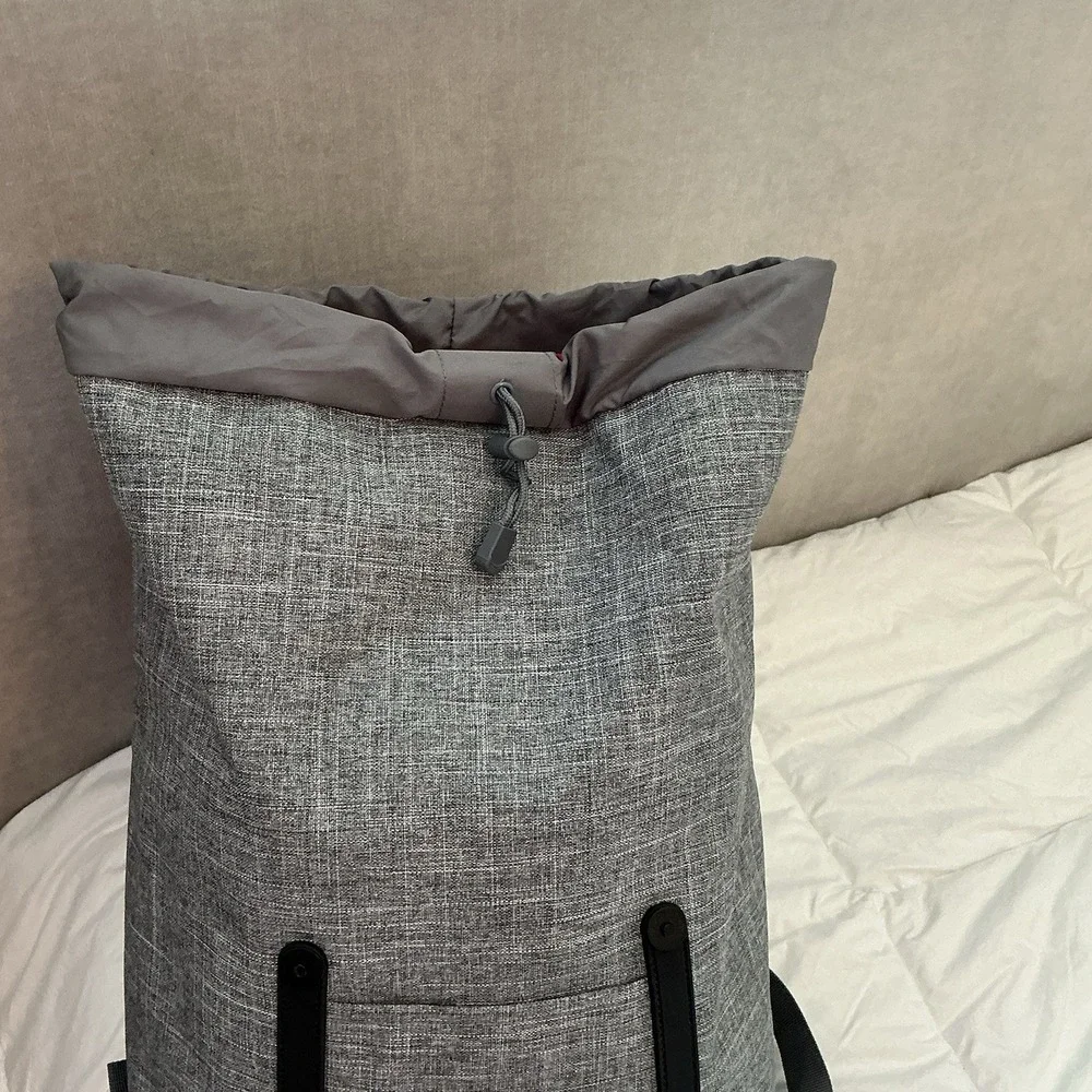 Herschel Retreat Backpack Raven Crosshatch Gray 18
